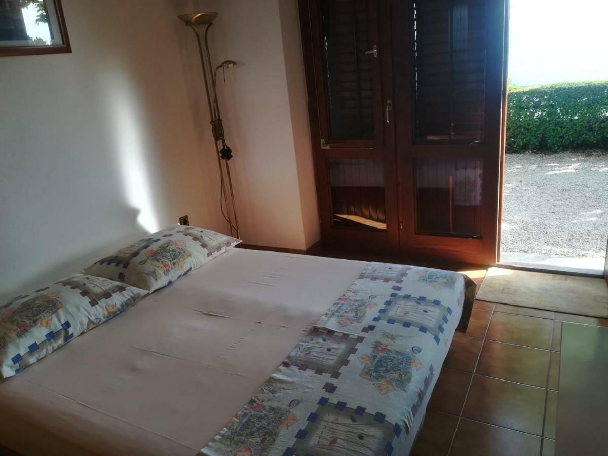 Apartmani Ujdur Омиш Экстерьер фото
