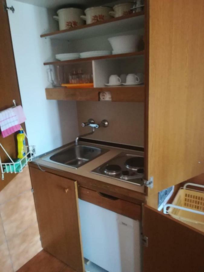 Apartmani Ujdur Омиш Экстерьер фото