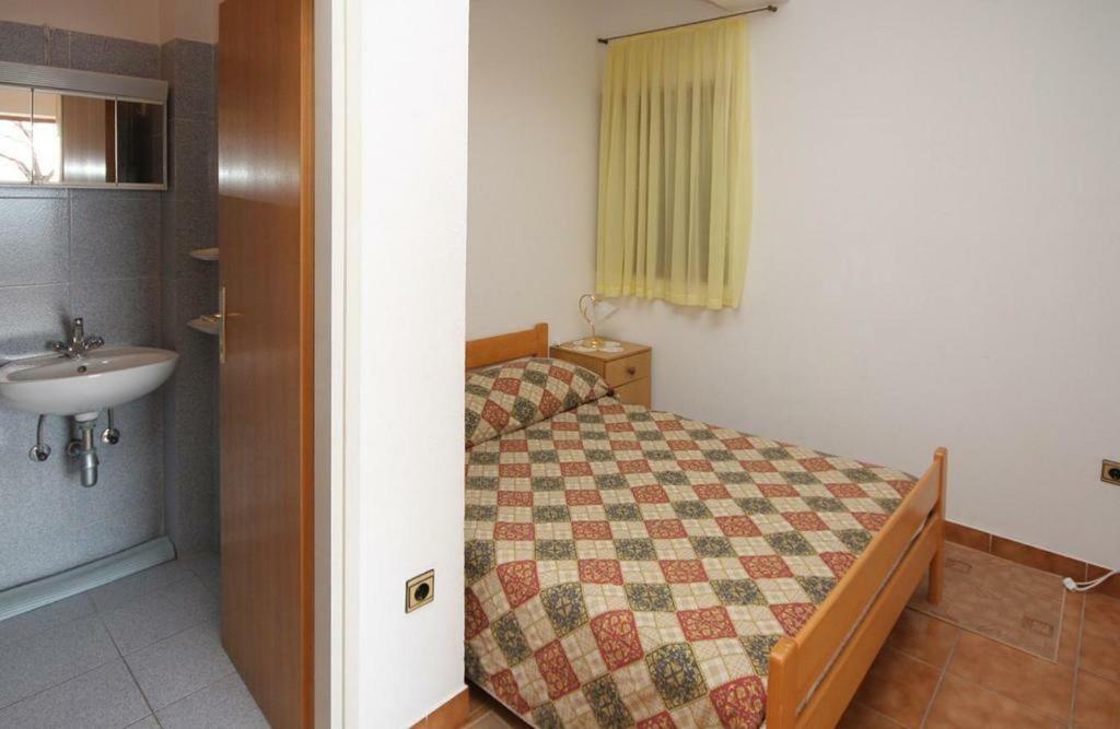 Apartmani Ujdur Омиш Экстерьер фото